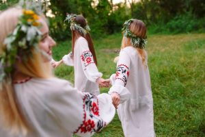 Joninių burtai: kaip senovės tradicijos padės atskleisti ateities paslaptis?